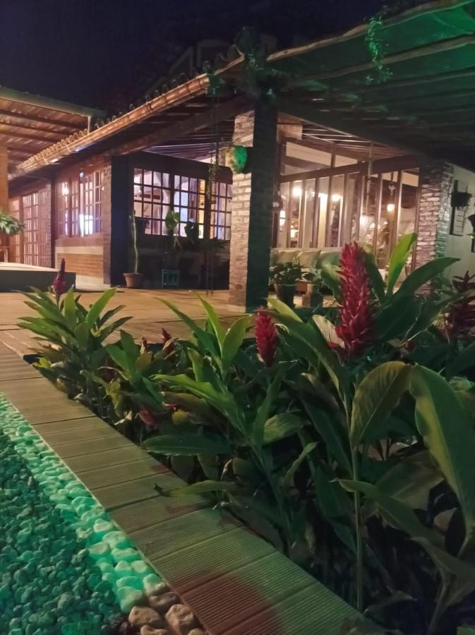 Acomodação com café da manhã  Casa De Ioio Arraial Porto Seguro